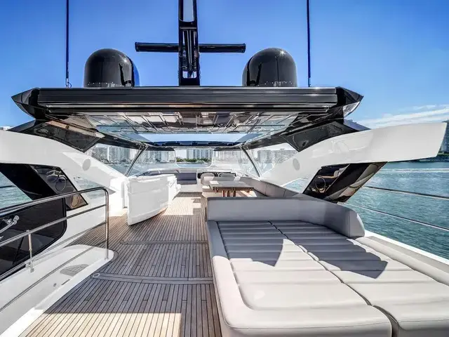 Sunseeker 86 Yacht