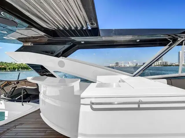 Sunseeker 86 Yacht