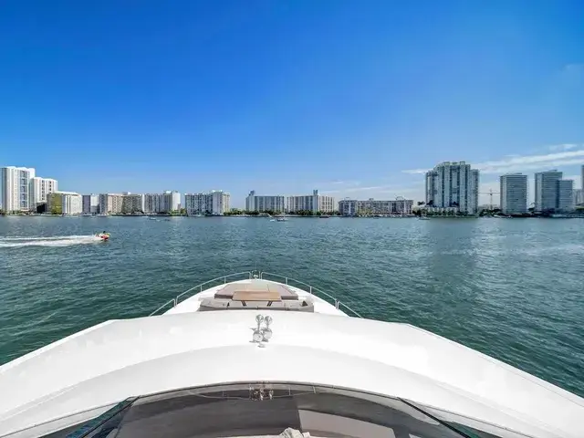 Sunseeker 86 Yacht