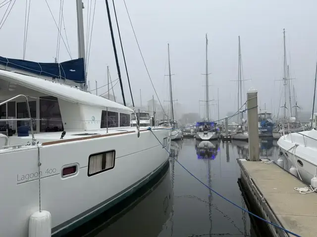 Lagoon 400