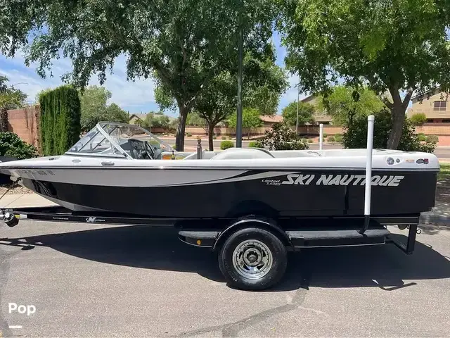 Correct Craft Ski Nautique 196