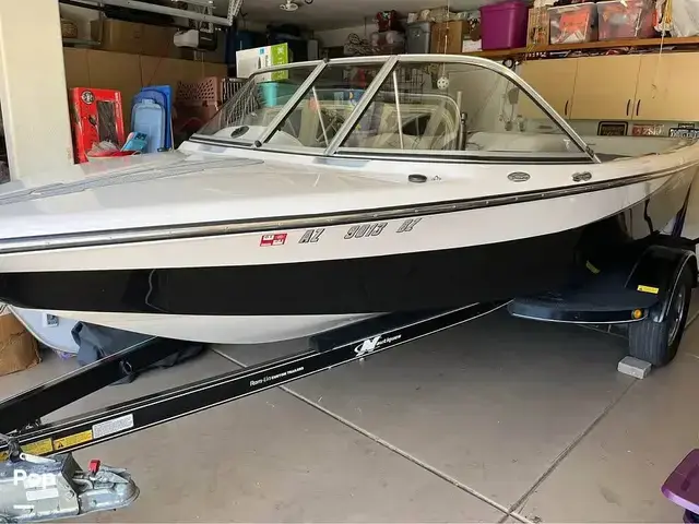 Correct Craft Ski Nautique 196