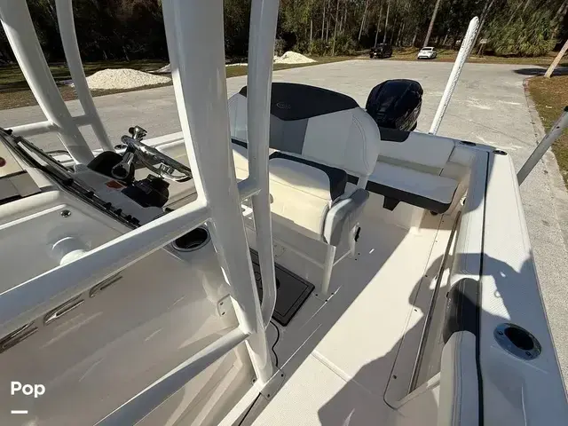 Robalo 222 Explorer