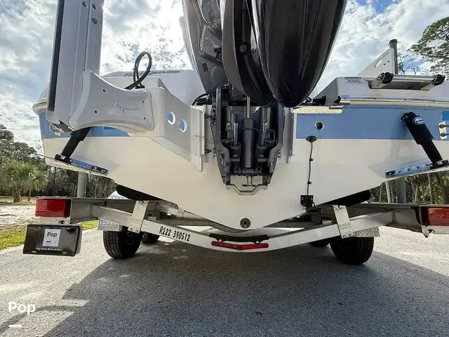 Robalo 222 Explorer