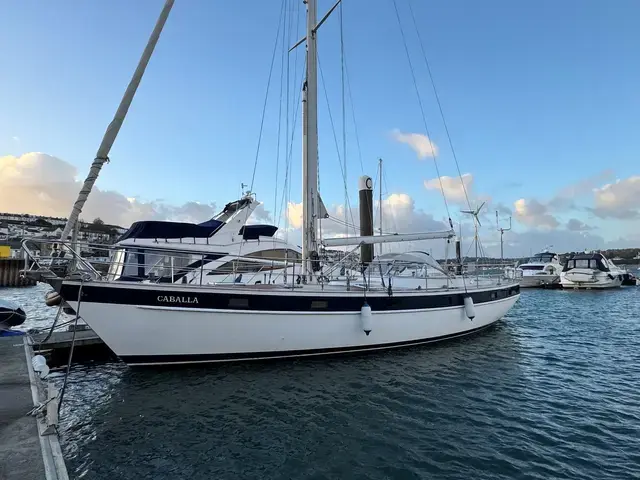 Hallberg Rassy 49