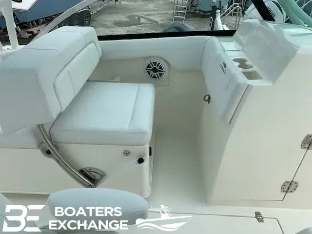 Cobia 280 Dual Console