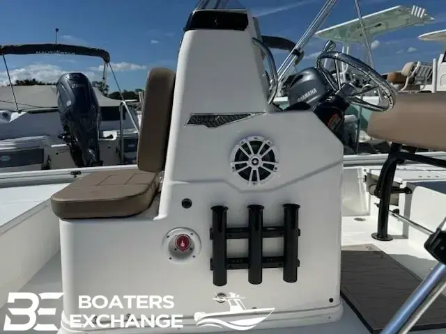 Avid Boats 19 FSX