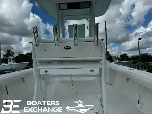 Everglades Boats 243 CC