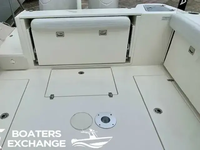 Cobia 280 Dual Console