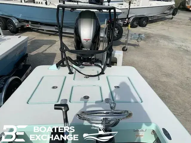 Maverick Boats HPX-V 17