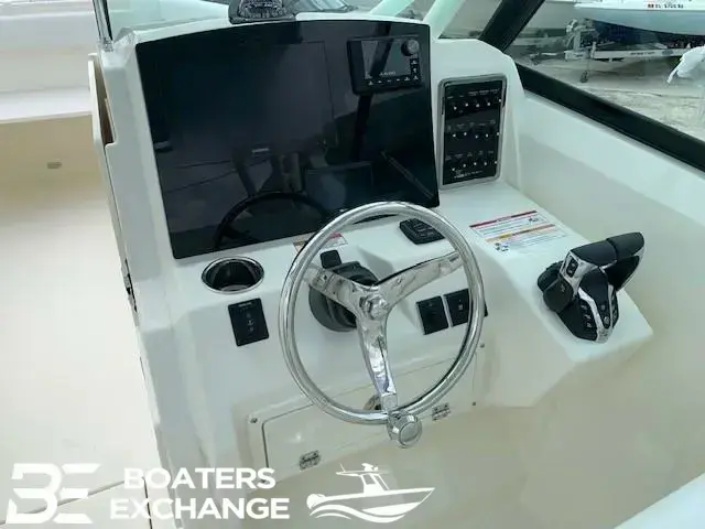 Cobia 280 Dual Console