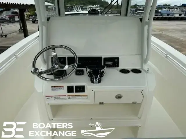 Cobia 265 Center Console