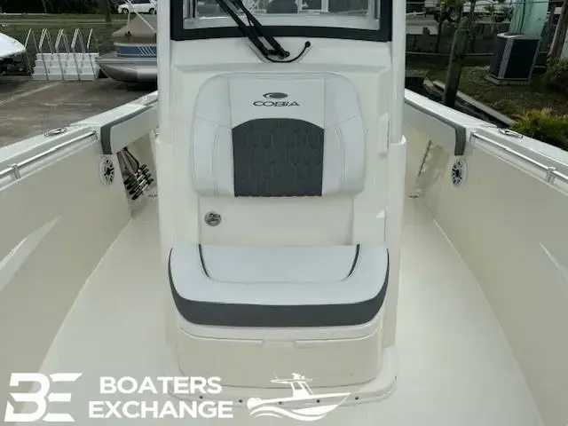 Cobia 265 Center Console