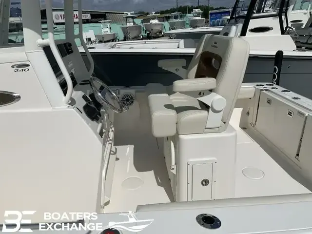 Cobia 240 Center Console