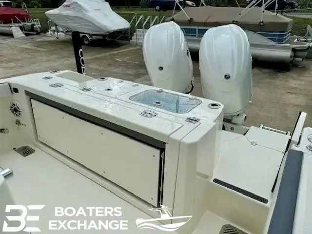 Cobia 265 Center Console