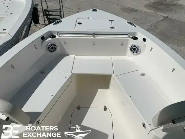 Cobia 240 Center Console