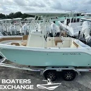 2025 Cobia 220 Center Console