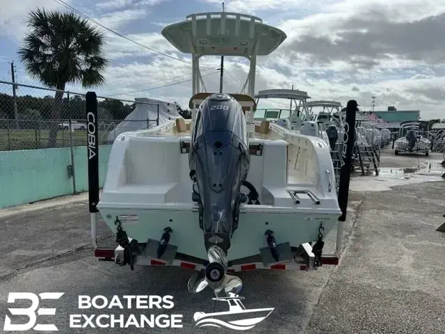 Cobia 220 Center Console