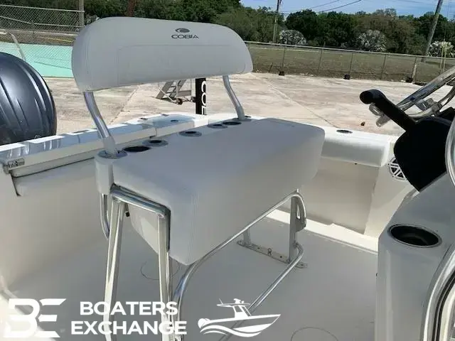 Cobia 220 Center Console