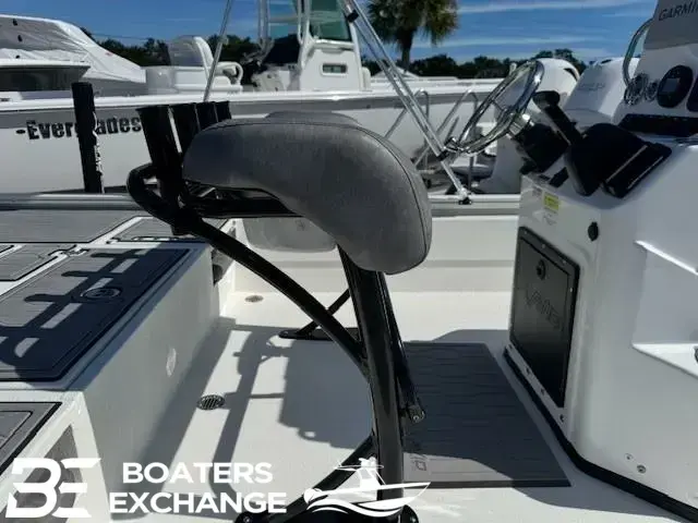 Avid Boats 23 FSX