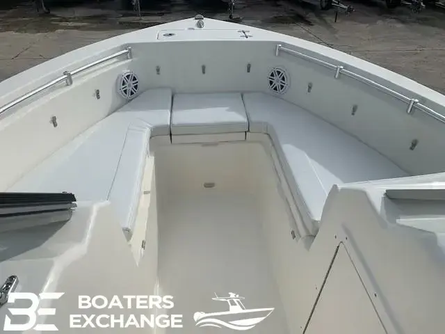 Cobia 220 Dual Console