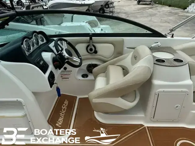 Nauticstar 243dc