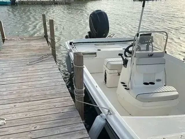 Mako Pro 21 Skiff