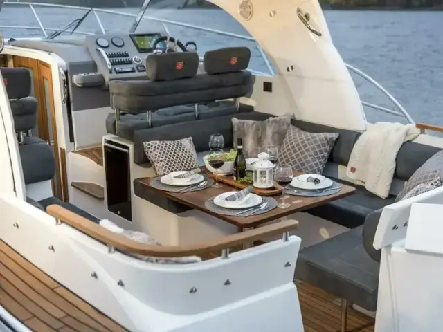 Marex 310 Sun Cruiser