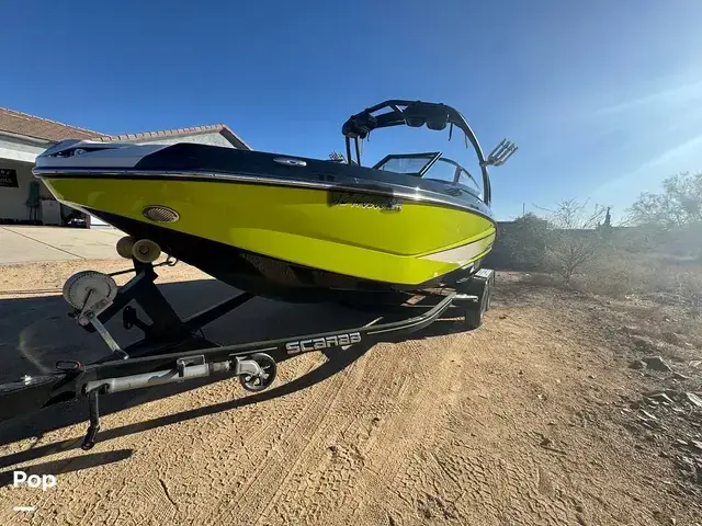 Scarab 215 Wake