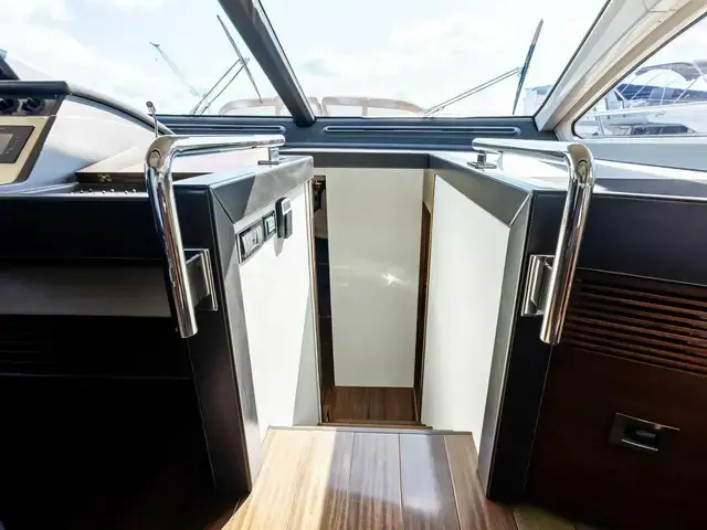 Azimut 72s