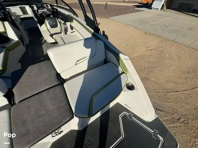 Scarab 215 Wake