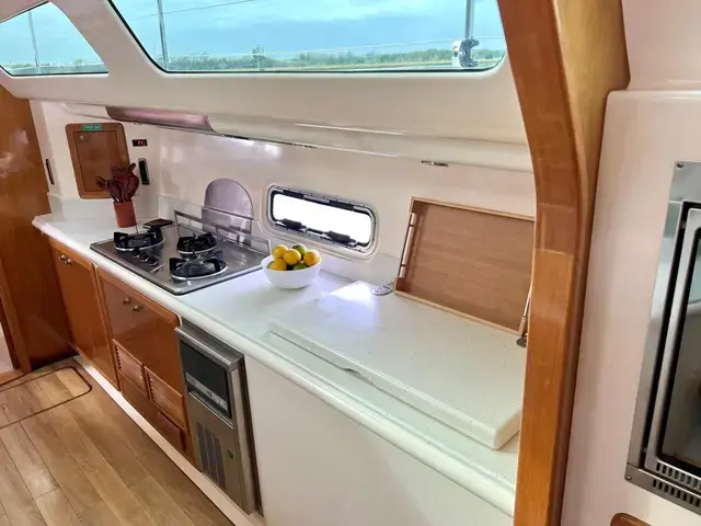 Perry 63 Prestige Motor Sailer