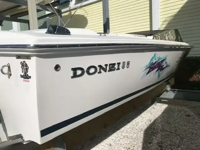 Donzi Classic 22