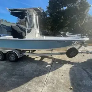 2019 Mako 21 Lts