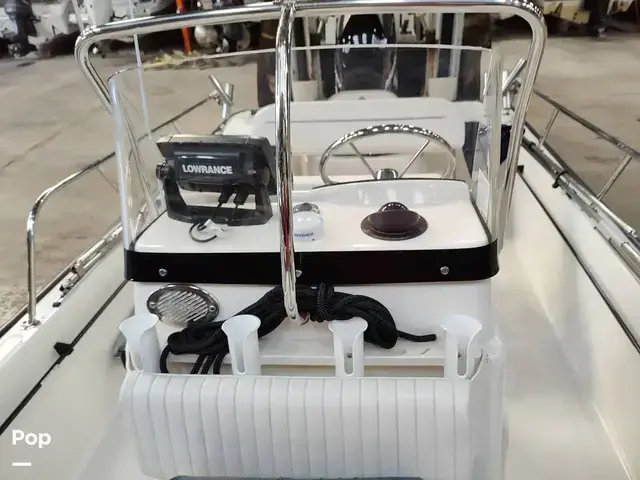 Boston Whaler 1700 Montauk