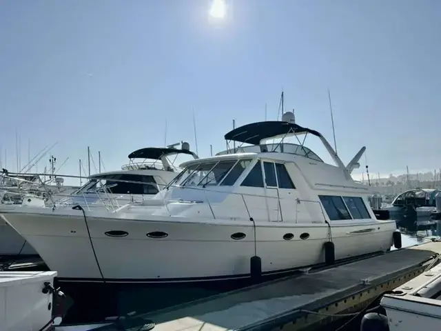 Meridian 490 Pilothouse