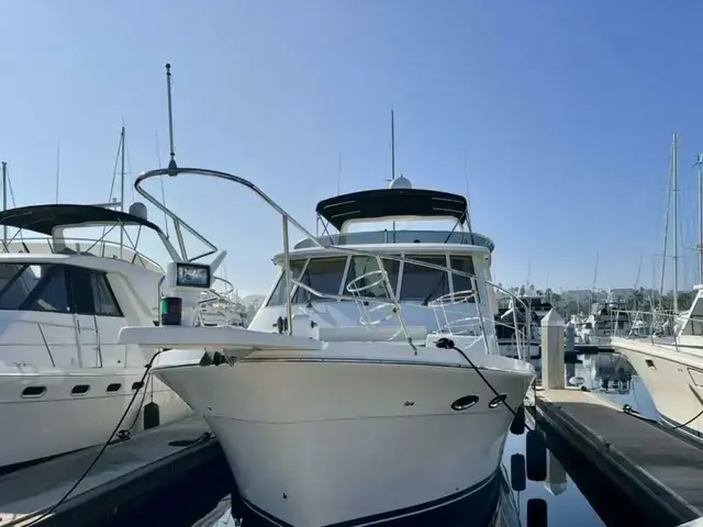 Meridian 490 Pilothouse