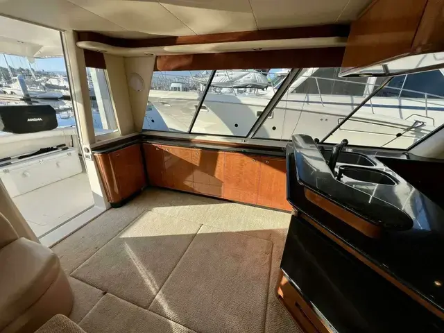 Meridian 490 Pilothouse