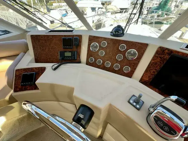 Meridian 490 Pilothouse