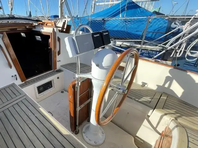 Pacific Seacraft 34