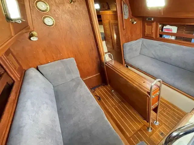 Pacific Seacraft 34