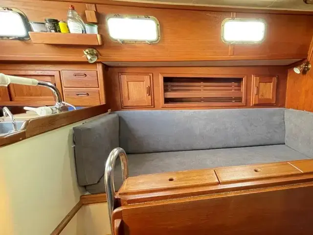 Pacific Seacraft 34