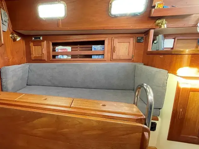 Pacific Seacraft 34