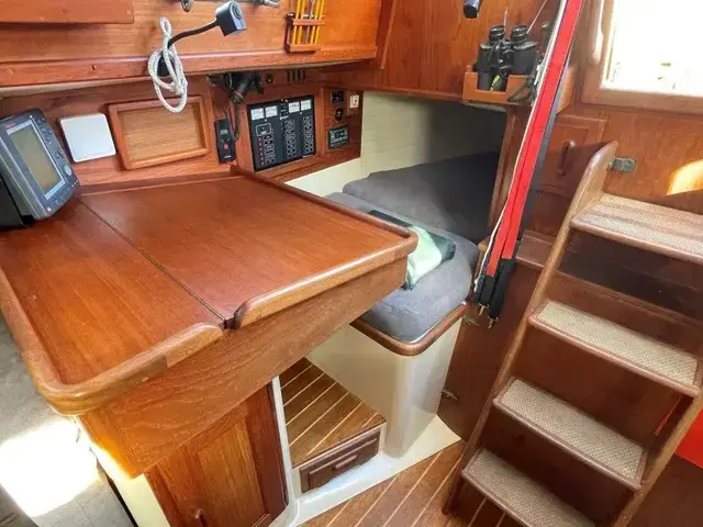 Pacific Seacraft 34