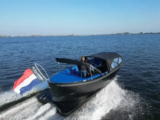 Triple boats X800 DE GROOTSTE SLOEPENSHOWROOM VAN NEDERLAND