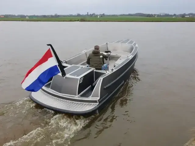 Van Vossen 600 tender DE GROOTSTE SLOEPENSHOWROOM VAN NEDERLAND