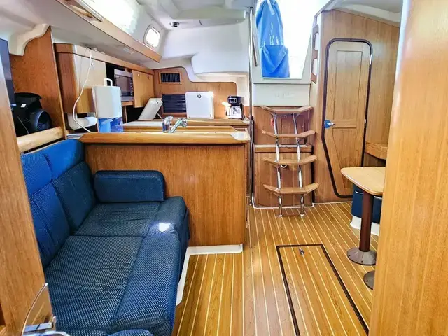 Catalina 350