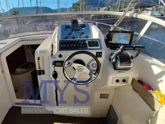 Mano 26.50 Cabin Cruiser