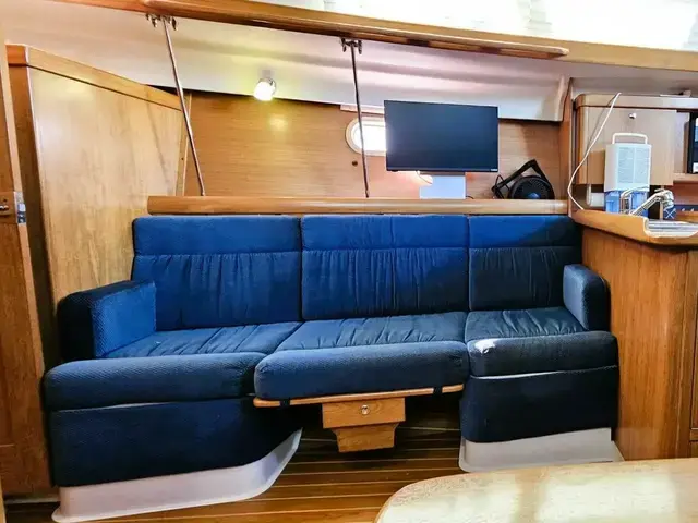 Catalina 350