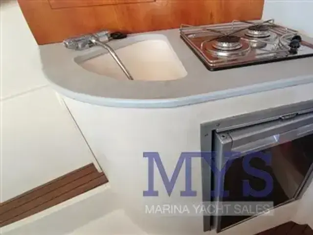 Mano 26.50 Cabin Cruiser